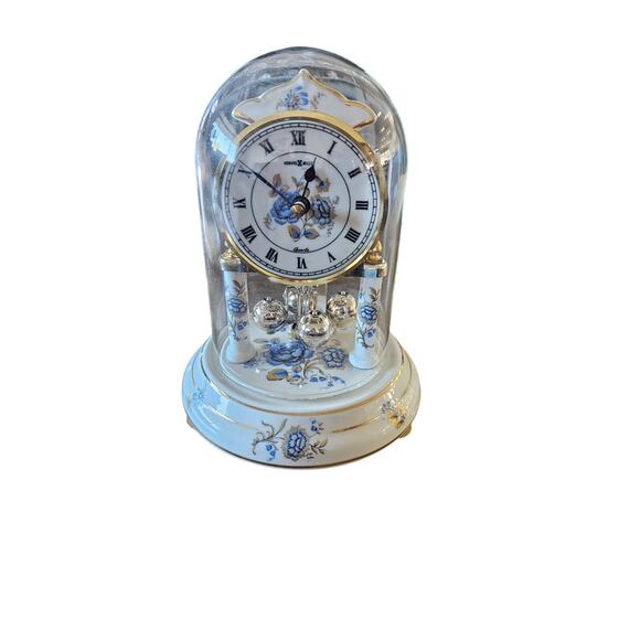 Howard Miller Antique desk clock 613-168 - Picture 1 of 5